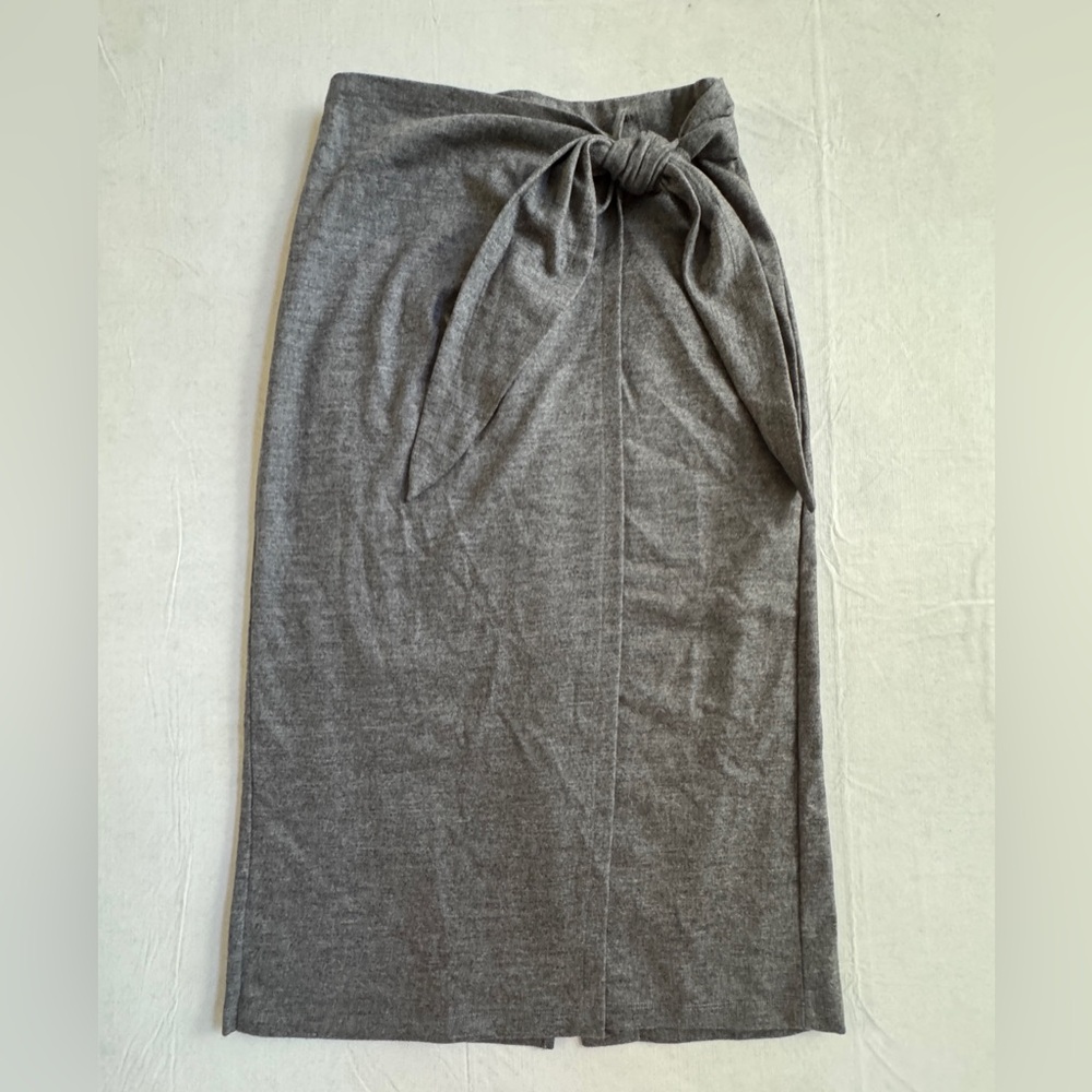 NwT Gentle Herd Waist Tie Wrap 100% Wool Skirt Women's size Small in Gray color